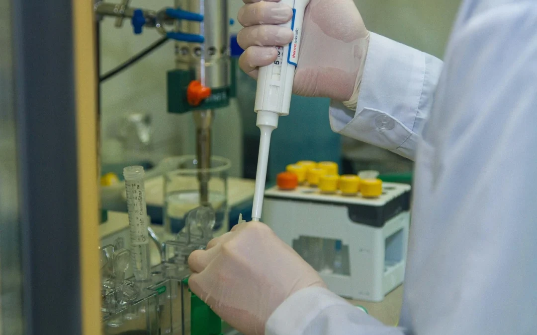 Rénover un laboratoire sans arrêter l’activité : l’enjeu se joue avant le début des travaux
